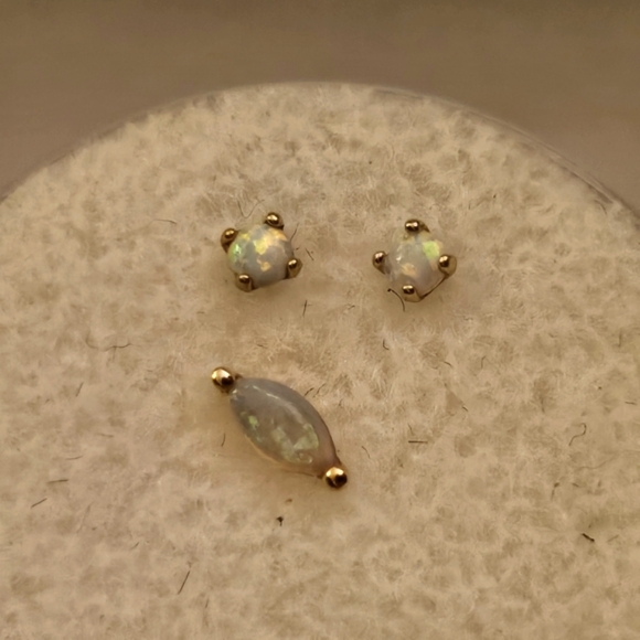 BUDDHA JEWELRY Zuri And Prong Ends In YG and White Opal. - Picture 1 of 6